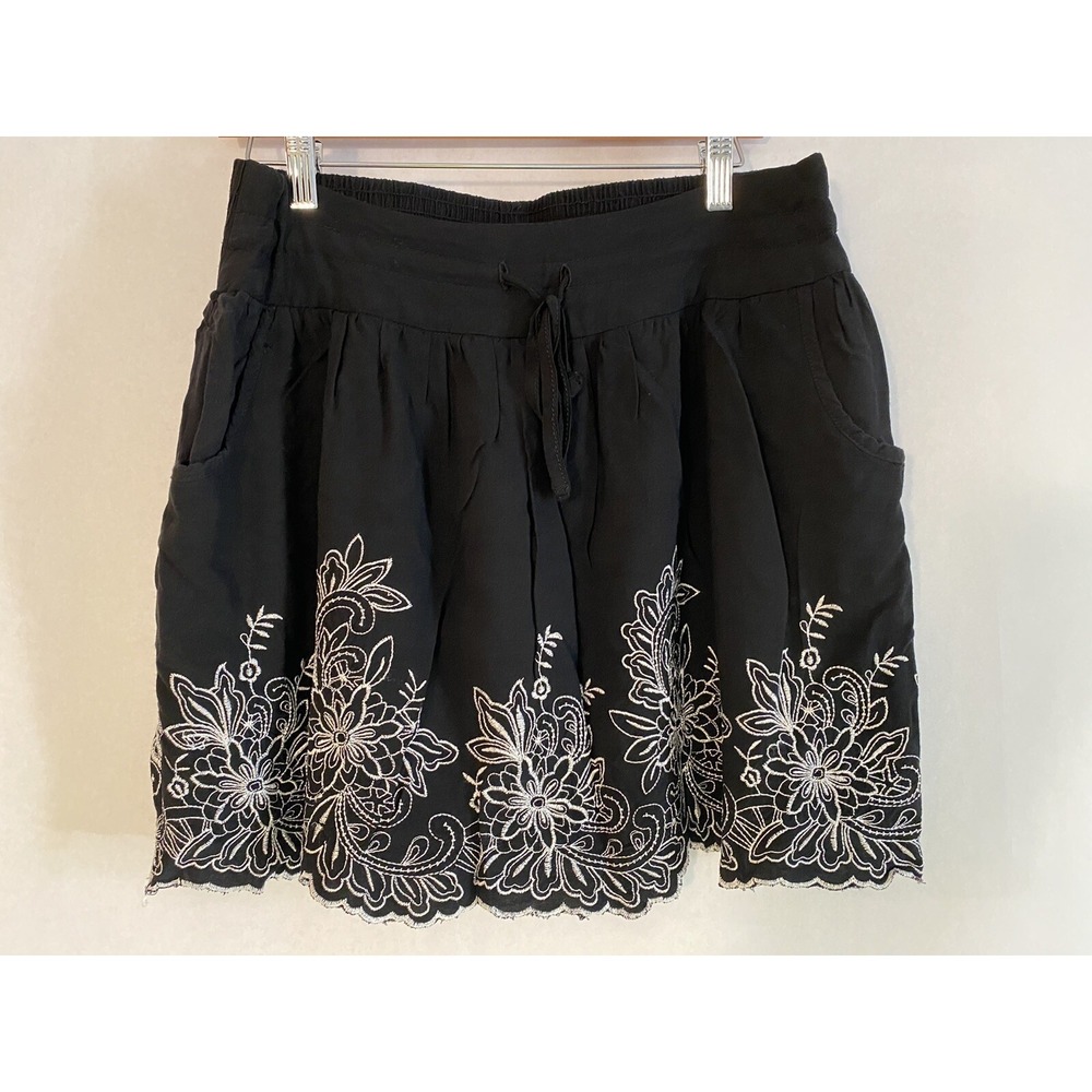 Charlotte Russe Black Embroidered Skirt Size L Womens Boho Floral Pocket Skirt